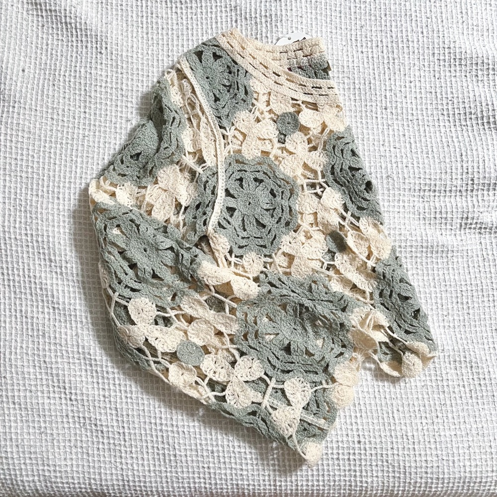 Crochet Top - Picture 2 of 2